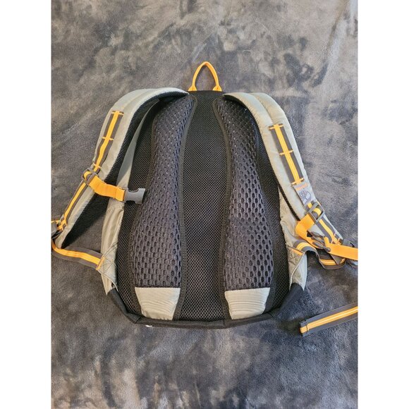 Timberland Water-Resistant Backpack Multiple Compartments Adjustable Straps LN - Picture 4 of 8